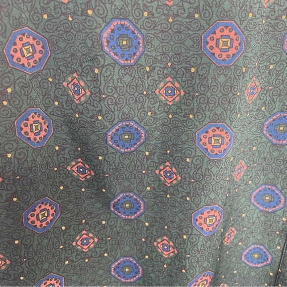 Veronica Beard Rowena Silk Button Down in Emerald Green Token Motif Print 8 - Picture 10 of 15